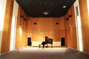法國克羅西-比堡 Yamaha 法國鋼琴廳
