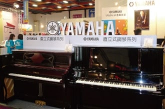 鋼琴展示區