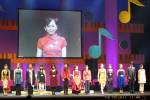 張瑄稜同學(右起第5位)